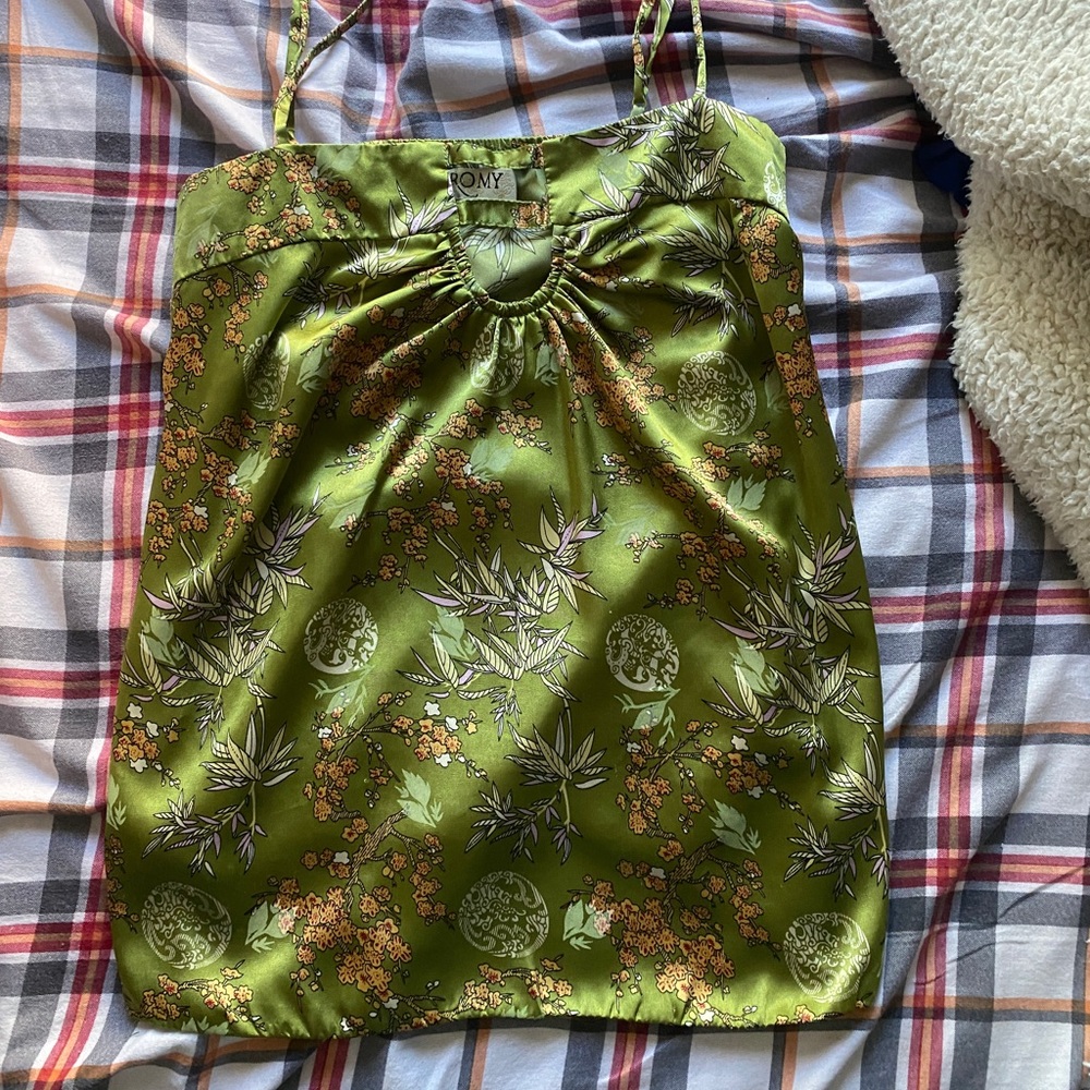 Y2K tang flowy tang top